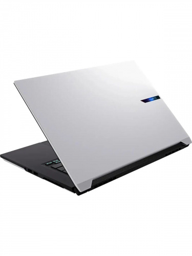 Ноутбук Gigabyte Aero X16 1WH, 16" (2560x1600) IPS 165 Гц/AMD Ryzen AI 7 350/16 ГБ DDR5/1024 ГБ SSD/NVIDIA GeForce RTX 5070 для ноутбуков (8 Гб)/Без системы, Серебристый (1WH93KZC94DD) фото 2